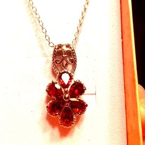 Beautiful Mozambique Garnet necklace in sterling silver